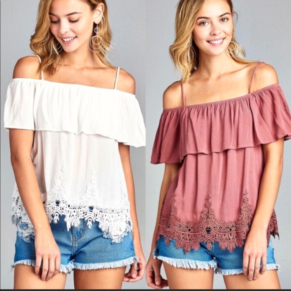 HP🎉🎉 Open Shoulder Lace Crinkle Top - Picture 1 of 1